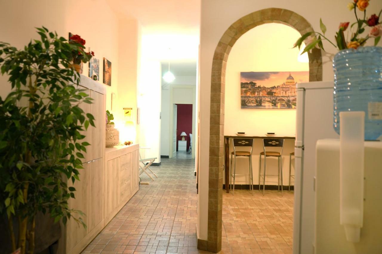 Hosting Flats Guesthouse Roma Exterior foto