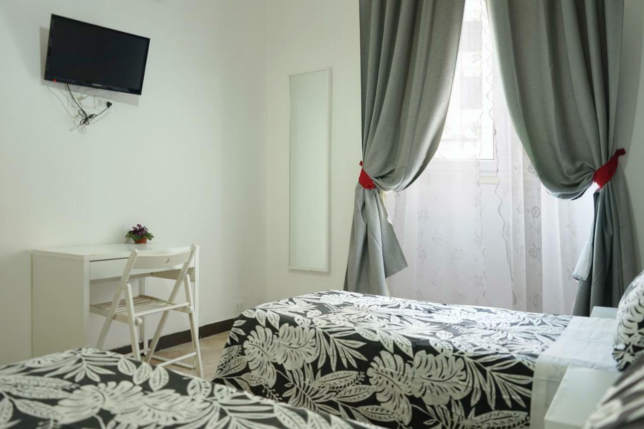 Hosting Flats Guesthouse Roma Exterior foto