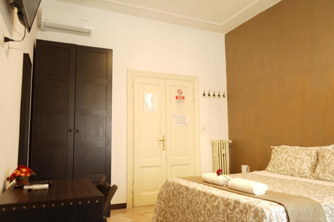 Hosting Flats Guesthouse Roma Exterior foto